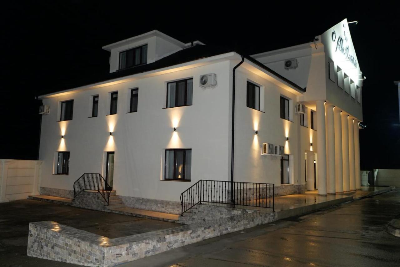 Hotel Villa Ovidiu Drobeta Turnu Severin Esterno foto